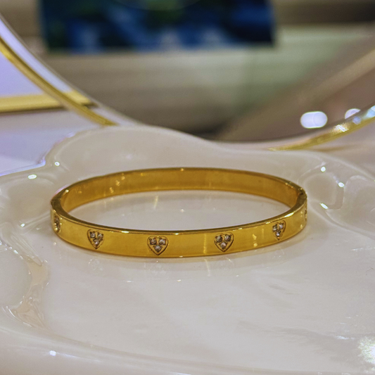 Love around bracelet